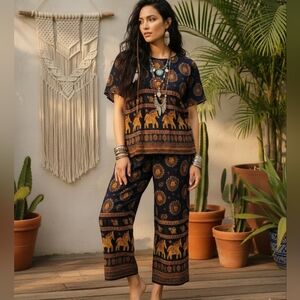 Vintage Elephant Print 2pc Set Navy Gold Wide Leg Pants & Boxy Top Medium